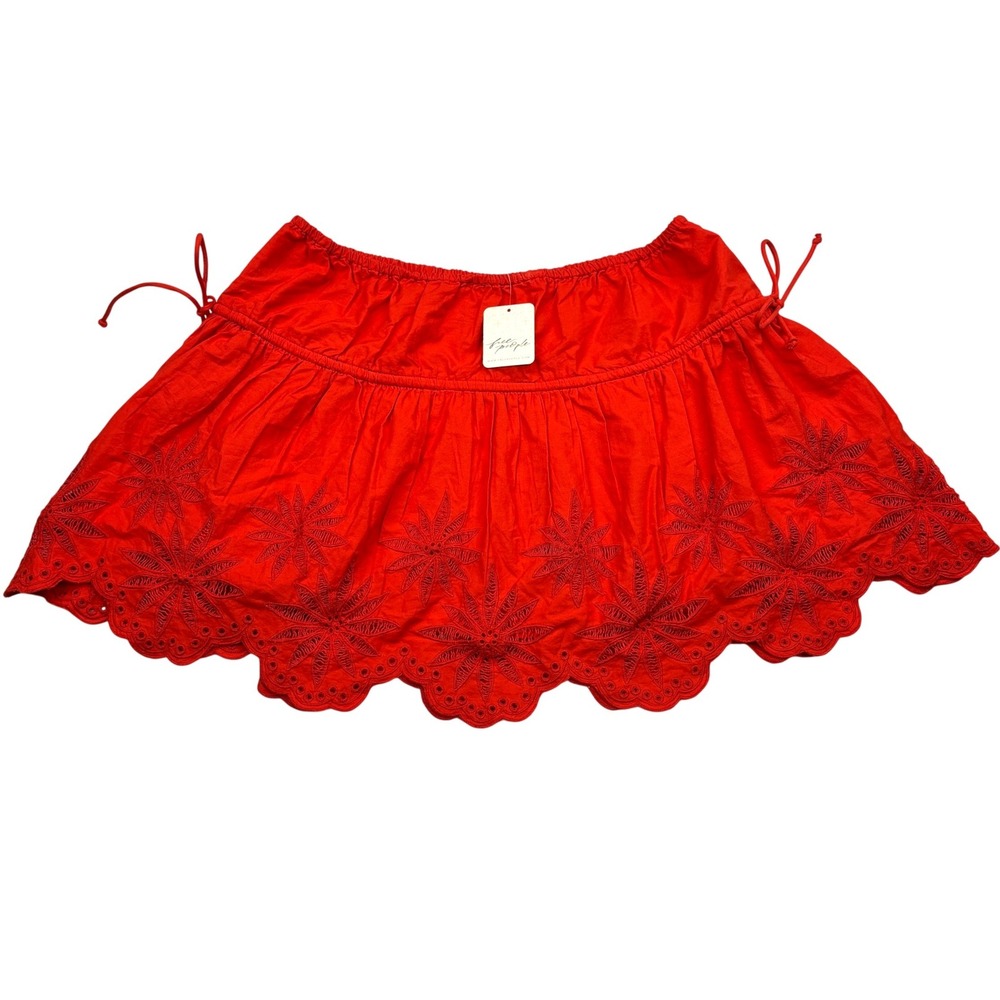 Free People Skirt Womens Medium Red Wildest Dreams Eyelet Scallop Mini NWT 98